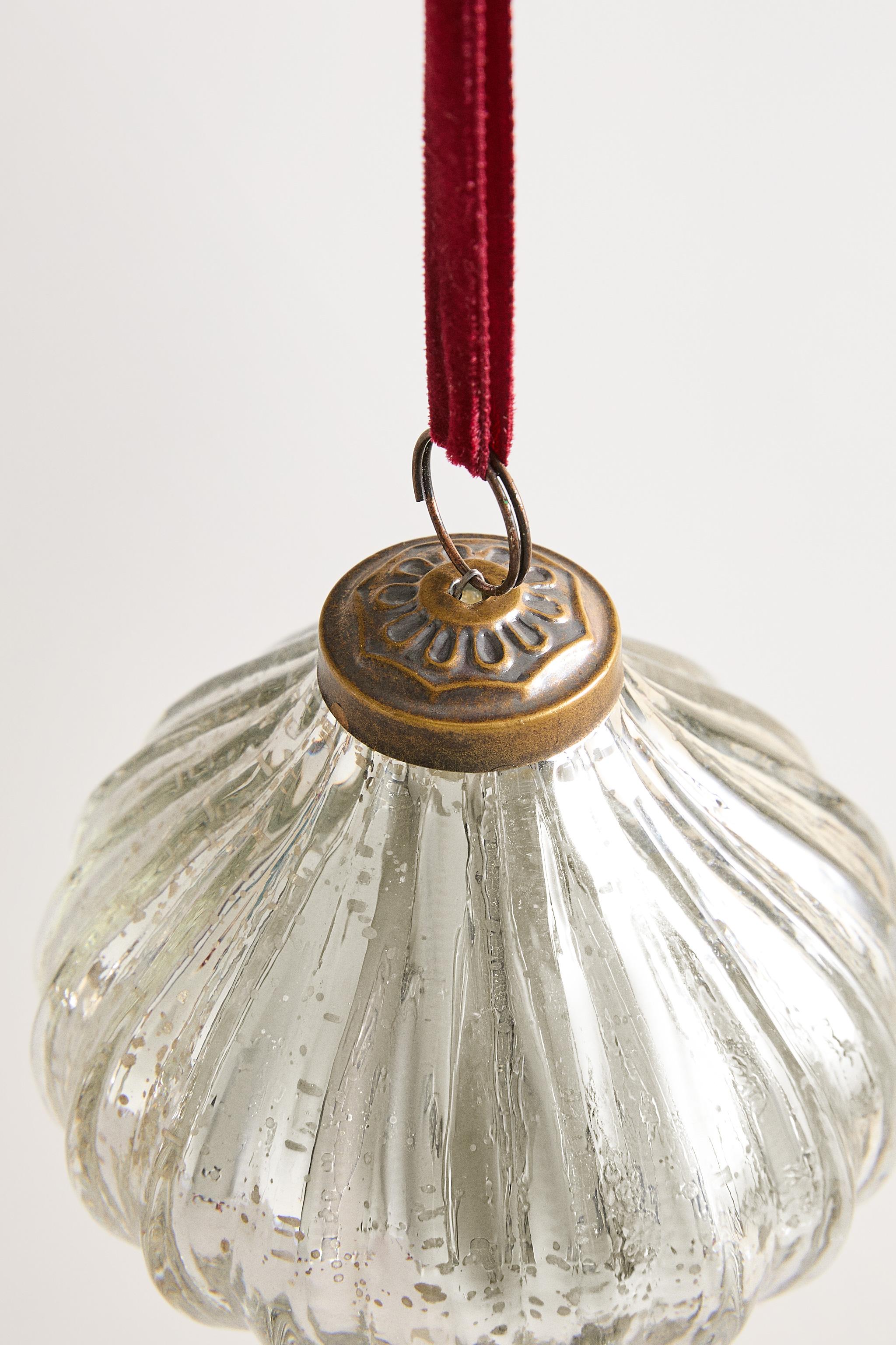 STRIPED DIAMOND CHRISTMAS TREE ORNAMENT